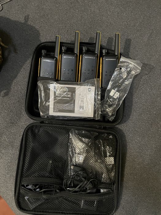 Комплект (4)  Радіостанцій MOTOROLA  T82 EXTREME