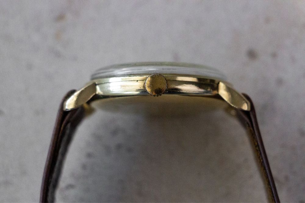 Omega CK 2705-1 - Honeycomb com asas em gota