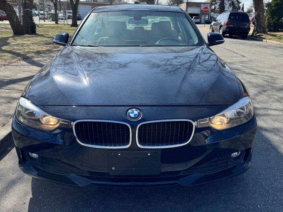 BMW 3 Series 320i xDrive      2014