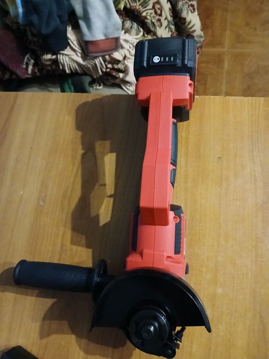 rebarbadora de bateria