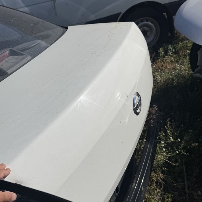Кришка багажника ляда nissan almera classic b10