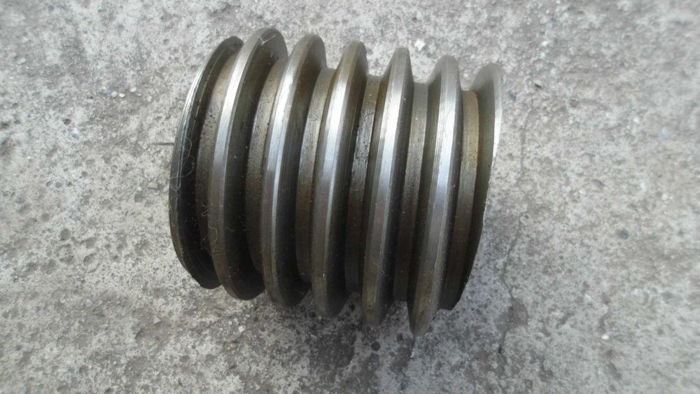 Червячная втулка для посадки на вал под шпонку