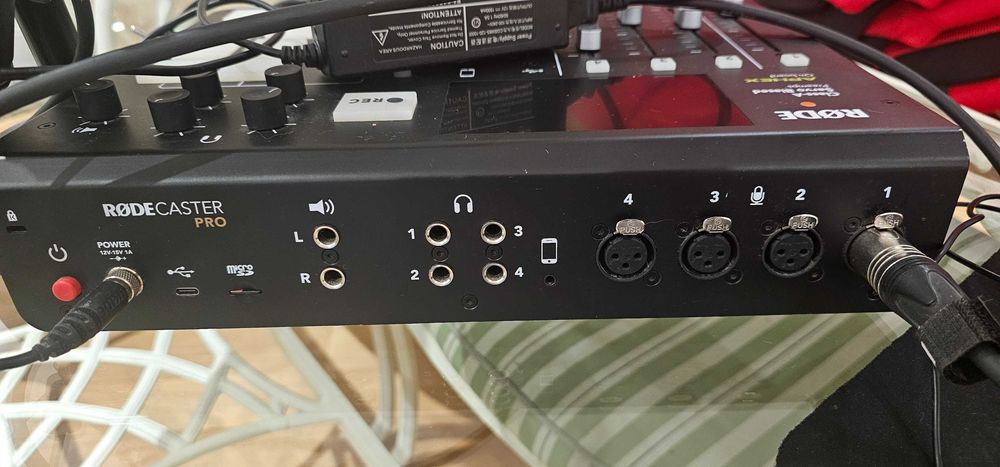 RØDECaster Pro interface áudio / mesa de mistura podcast profissional