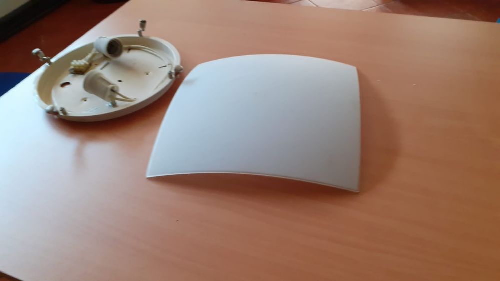 Candeeiro perola com estilo moderno