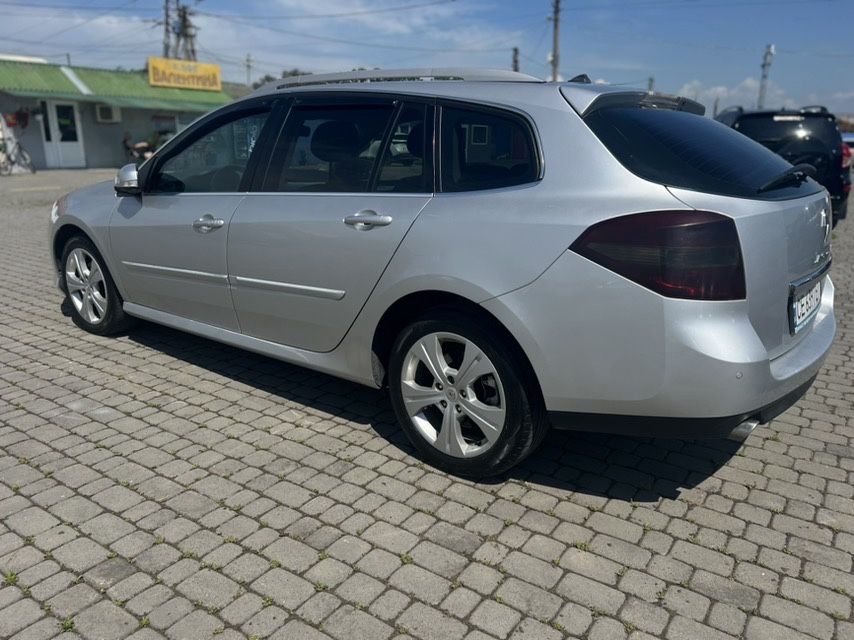 Renauit laguna 3 2.0d akp