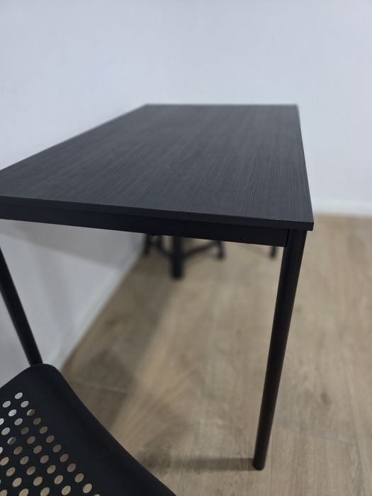 Mesa de jantar - 110x67cm