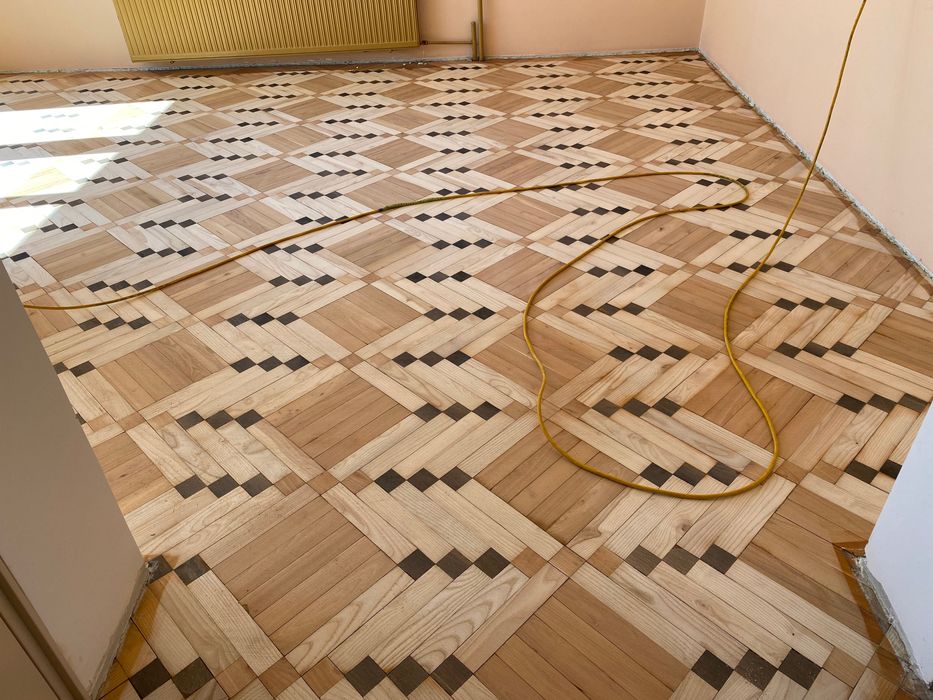 Cyklinowanie Bezpyłowe Parkietu i Układanie Kompleksowo Renowacja