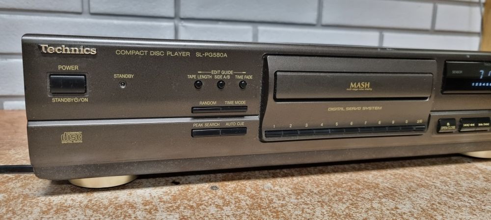 Odtwarzacz cd player TECHNICS SL-PG580A.