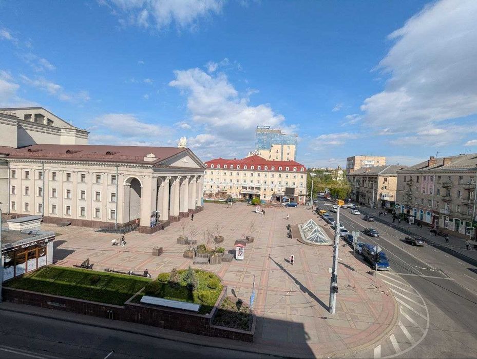Оренда 2х кімн квартира Соборна. Центр