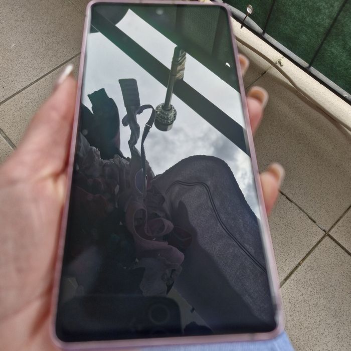 Samsung S20FE uzywany ładny stan
