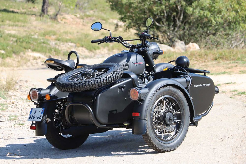 Chang Jiang CJ700 Siberian Express Sidecar