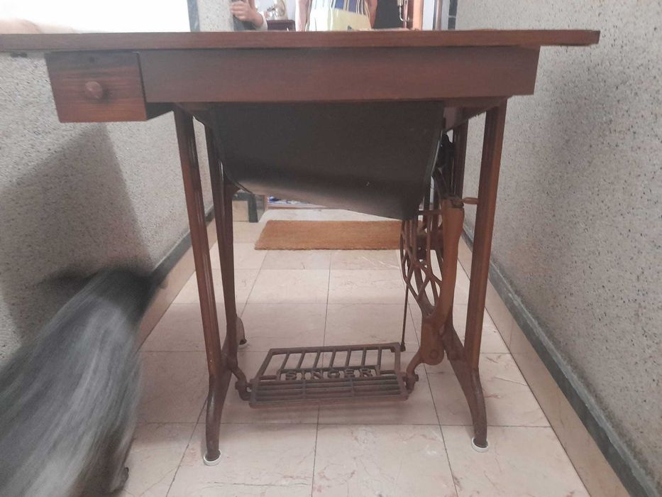 Máquina de costura Singer 191K1