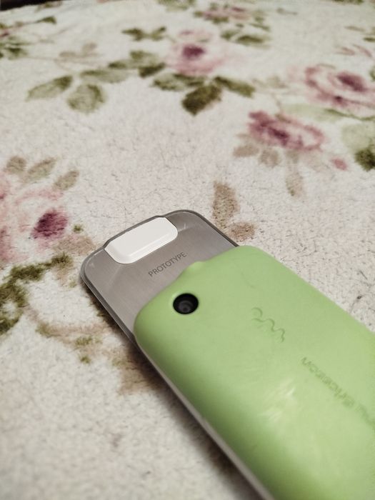 Sony Ericsson W100i PROTOTYPE