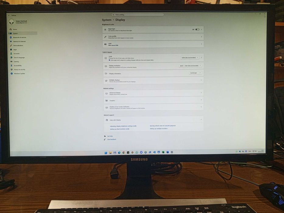 Монітор 28" Samsung U28E590D 3840x2160 4K UltraHD
