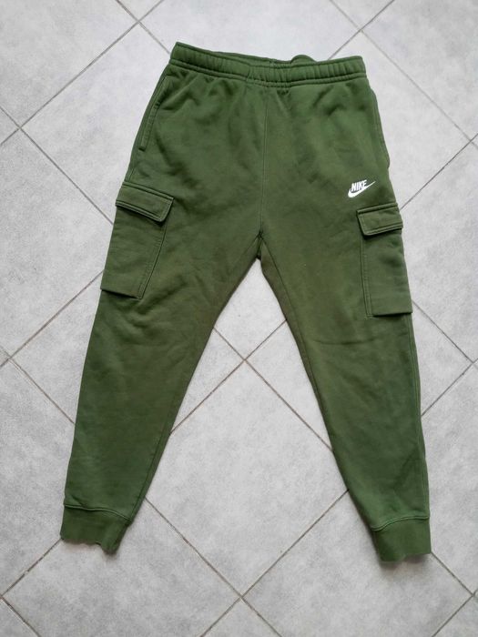 Spodnie Nike Sportswear Club Fleece Cargo - S