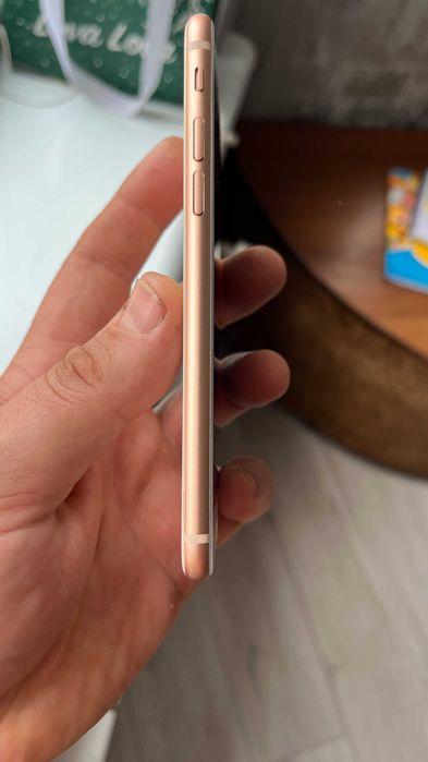 iPhone8 ローズゴールド 256GB ムスビー｜○ハピネスネット SIMフリー iPhone8 256GB ゴールド