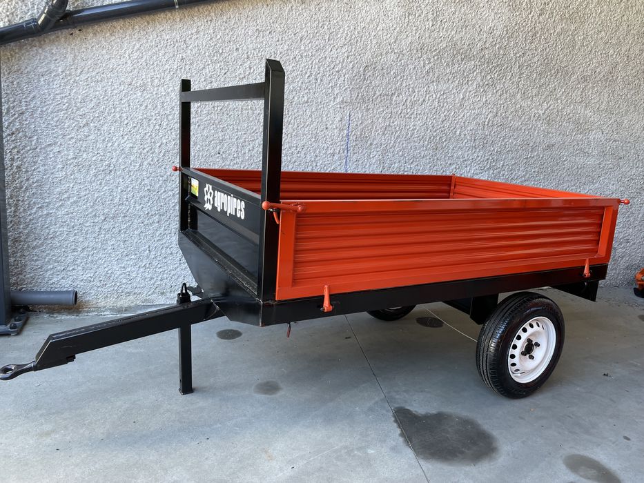 Atrelado trator com bascula munual