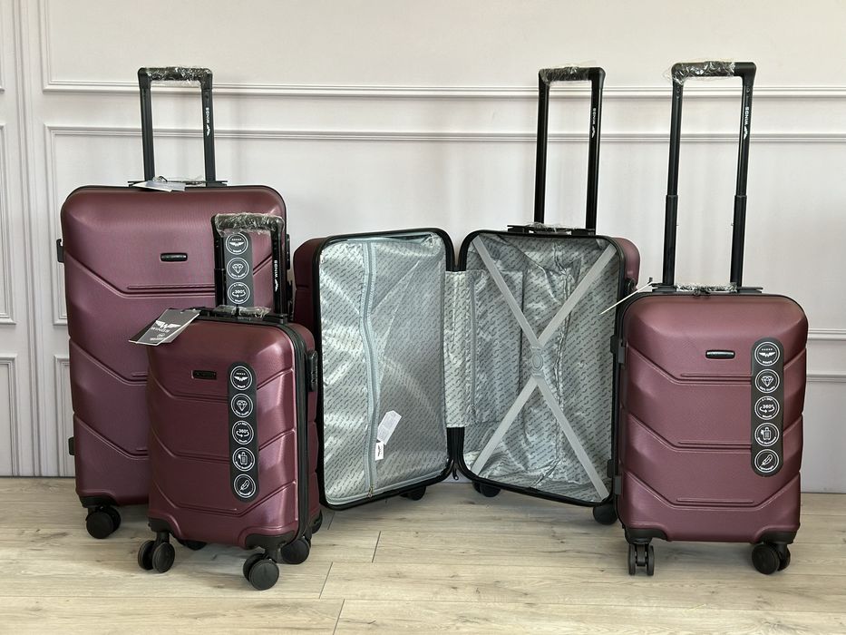 Чемодан чемоданы валіза кейс Wings 149 Польша