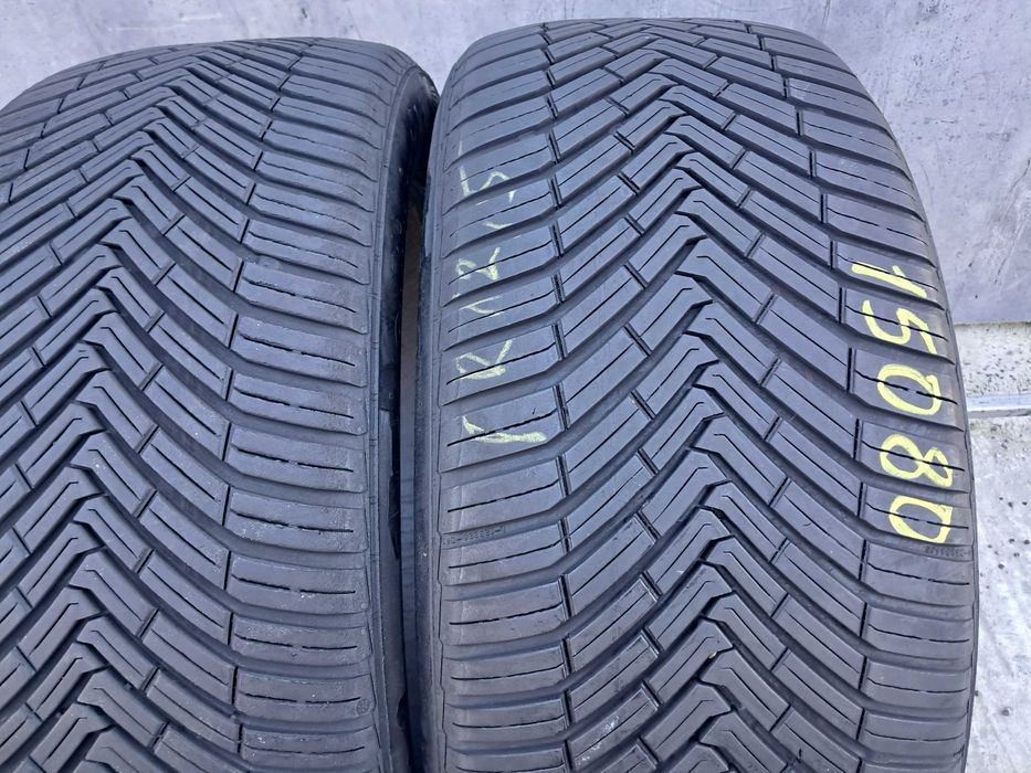 Резина зима 80% протектор Continental 245/45 R19 All Season Contact