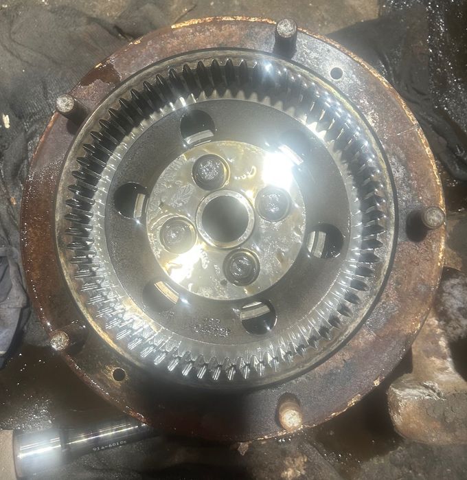 zwolnica most przedni atak Jcb 3cx 4cx ładowarka clark spicer carraro