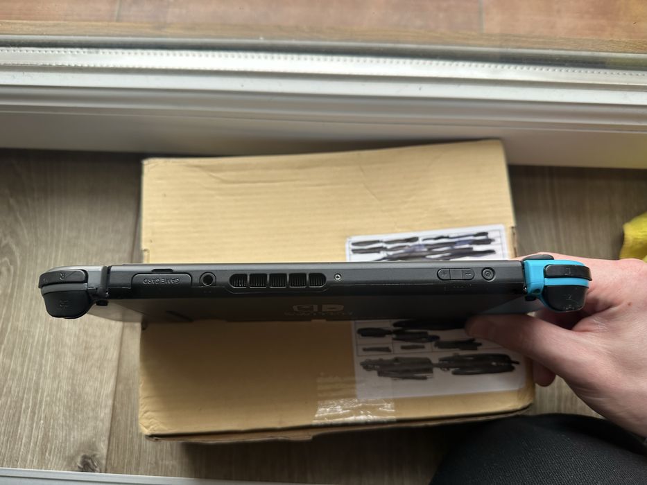 Nintendo Switch V2 128gb K€F1R