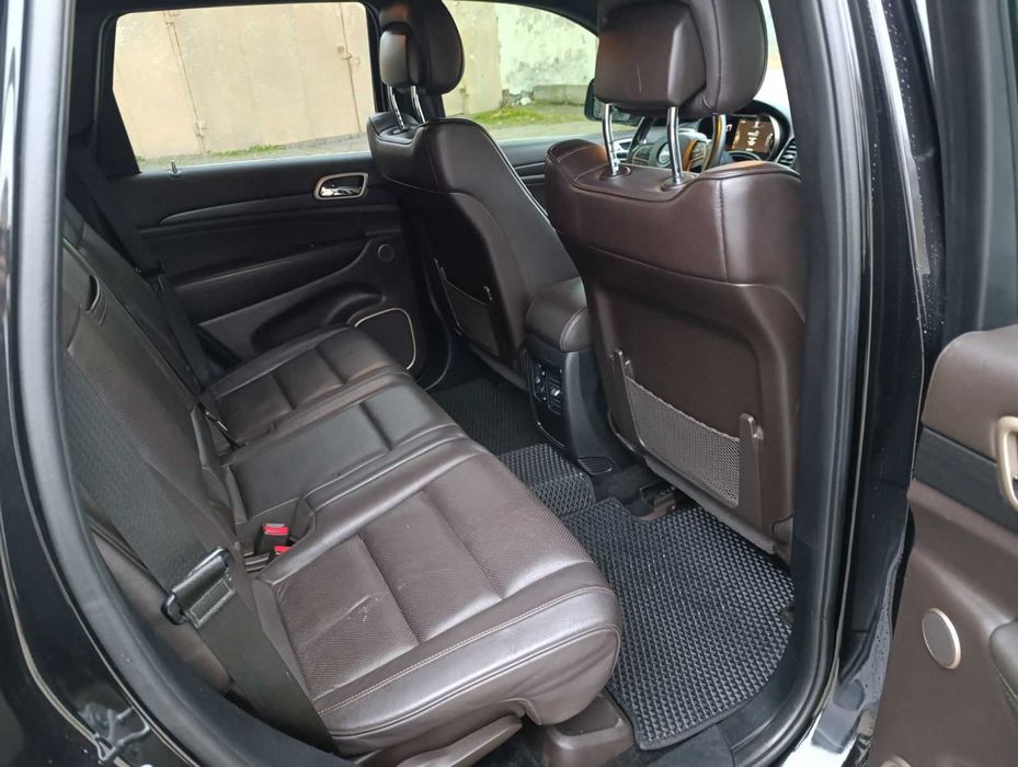 Продам шикарний автомобіль JEEP GRAND CHEROKEE 2015 р. 3.6 бензин