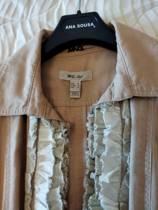 AINDA MAIS BARATO! Trensh em algodão da Mango