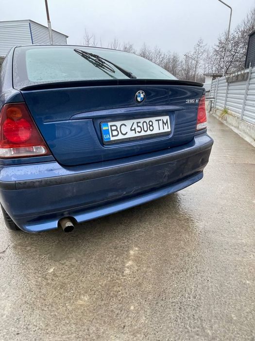 BMW e46 compact 2004