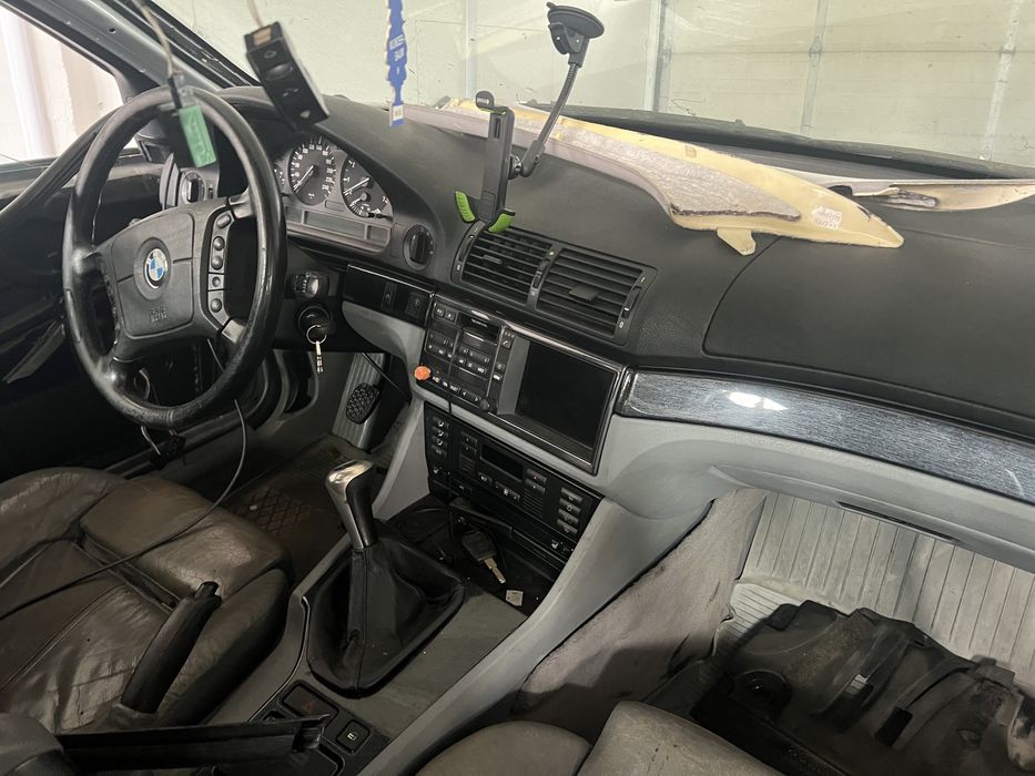 Bmw e39 528i brak silnika wszystkie czesci touring sedan