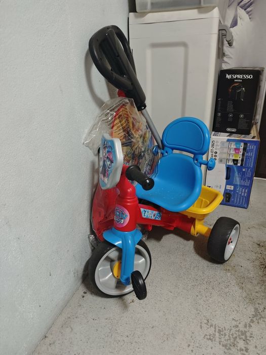 Triciclo criança