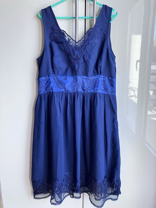 Granatowa sukienka 42