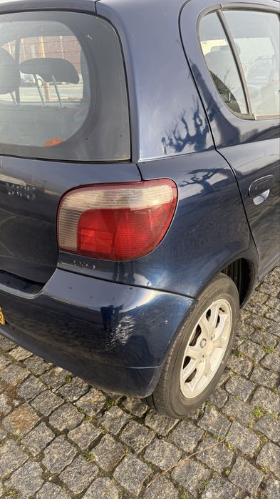 toyota yaris 2002