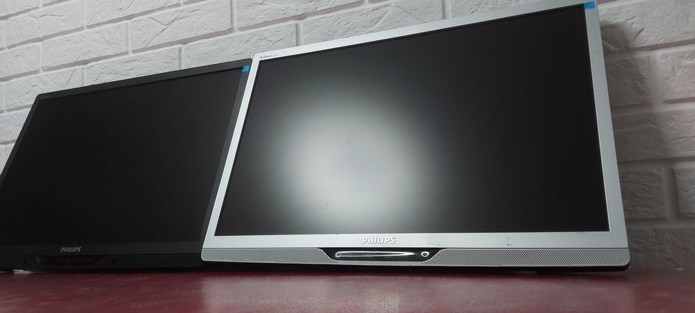 Монітор 22" Philips Brilliance 225B2  22" Philips Brilliance 220B2