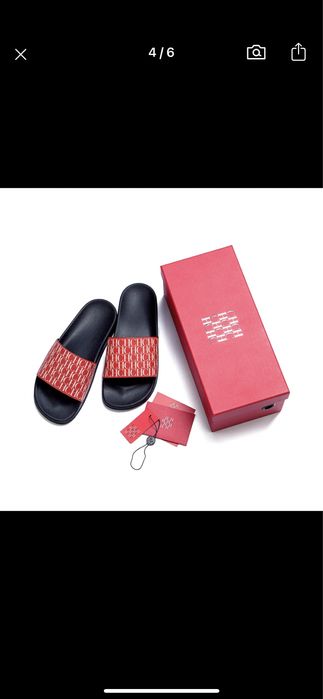Chinelo da Carolina Herrera