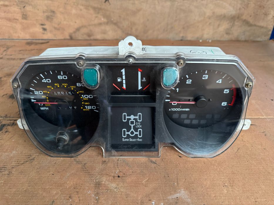 Quadrante Mitsubishi Pagero V20 V30 V40 2.8TD