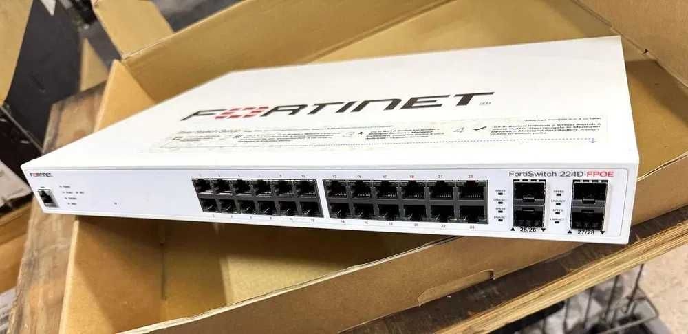 Гігабітний комутатор/світч Fortinet FortiSwitch FS-224D-FPOE PoE