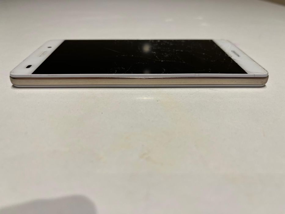 Smartfon Huawei P8 Lite 2/16GB LTE ALE-L21 Czarny |