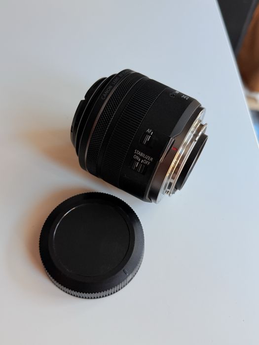 Canon RF 35 mm F1.8 Macro IS STM – jak nowy, stan 11/10