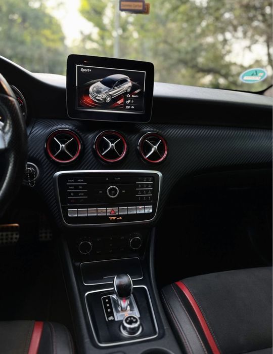Mercedes A45 amg