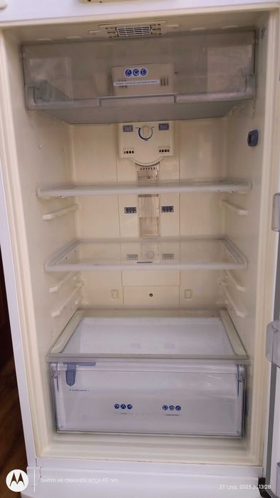 Продам холодильник Whirlpool