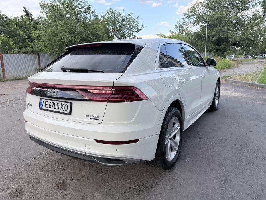 Audi Q8 2019 VIN WAUZZZF16KD045597 фото оголошення 7 з 22