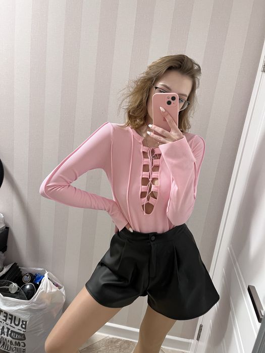 Боди з вирізом S-M