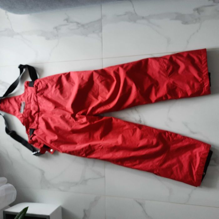 Spodnie na sporty zimowe.