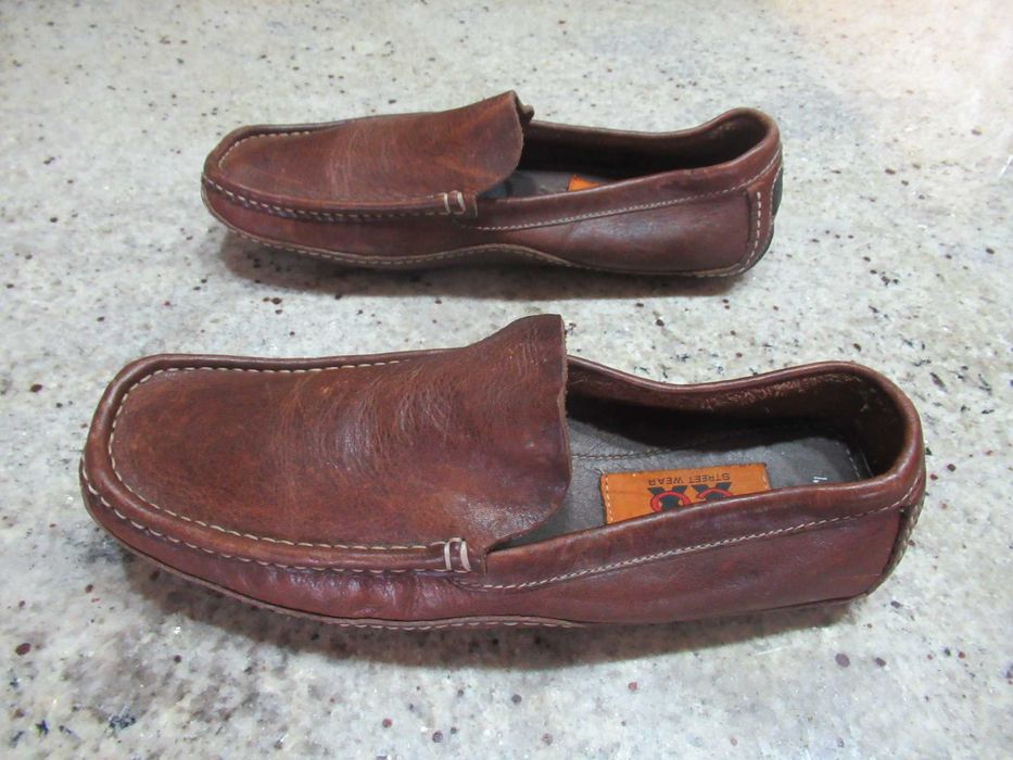 Sapatos Mocassins 42/43 castanhos em pele