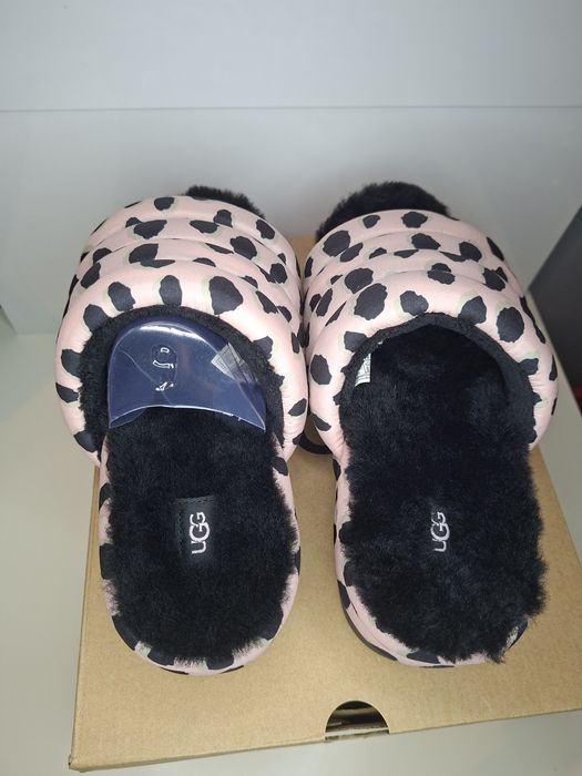 UGG klapki bestseller 2026