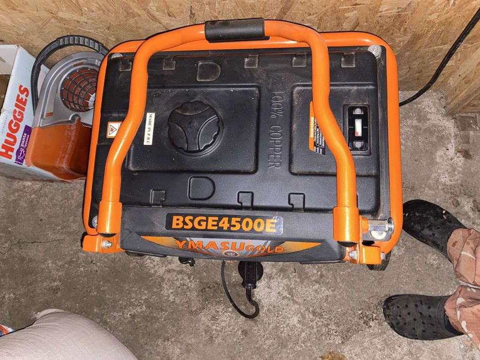 Генератор бензиновий