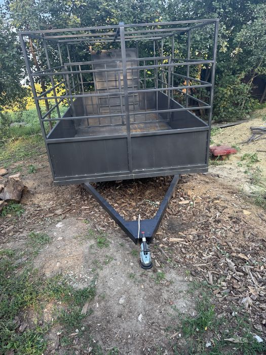 Продам прицеп скотовоз міцний