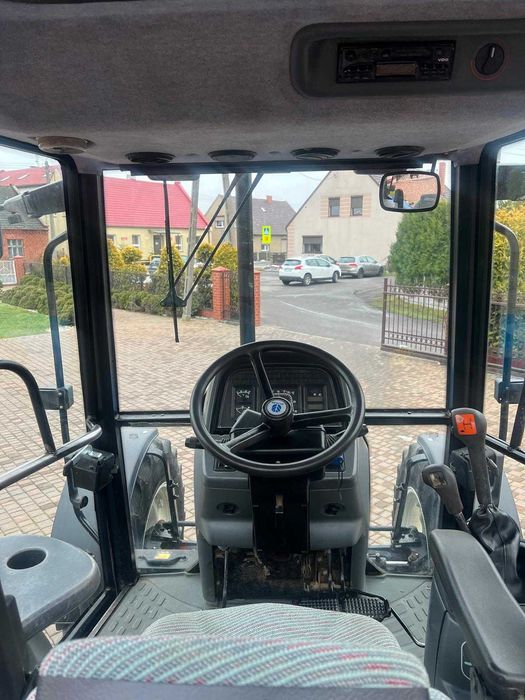 Ciągnik rolniczy New Holland TS 100
