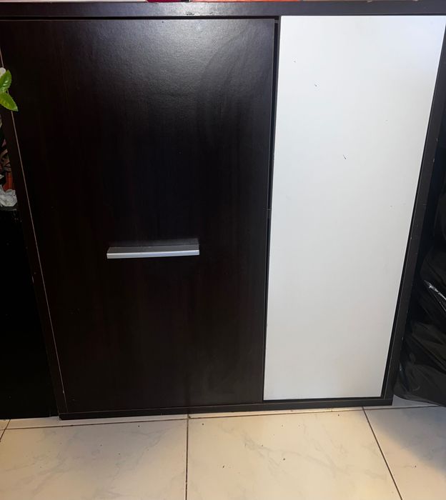 Móvel para quarto ou sala