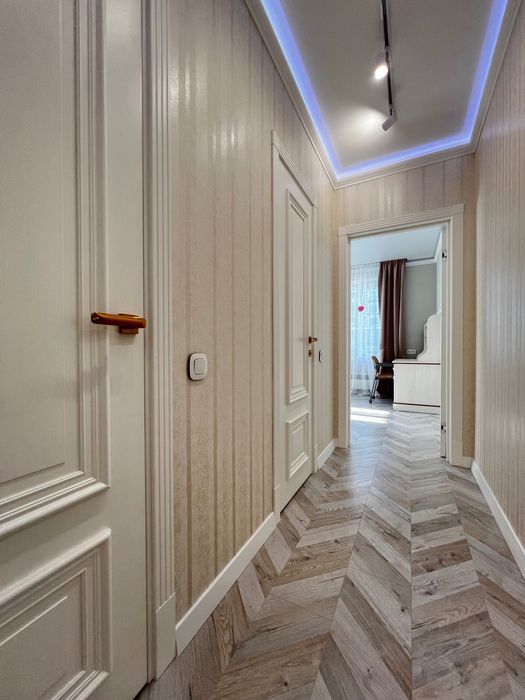 ЖК «Гранд бурже», 2 КІМ квартира 65 м2 з дизайнерським ремонтом.